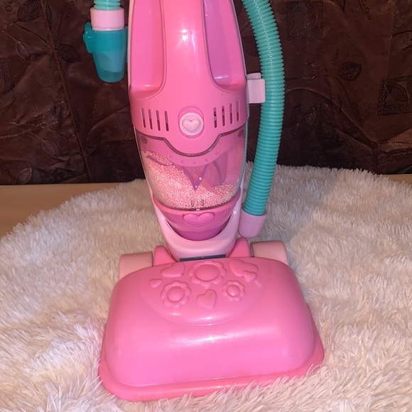 Play Circle by Battat – Home Neat Home Pink Vacuum Cleaner Set – 2-in-1 Prete... - Picture 4 of 13